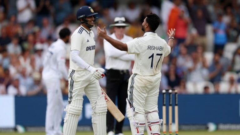 IND vs ENG: ऋषभ पंत ने शतक जड़कर बना दिया ‘महारिकॉर्ड’, धोनी-साहा को छोड़ा पीछे
