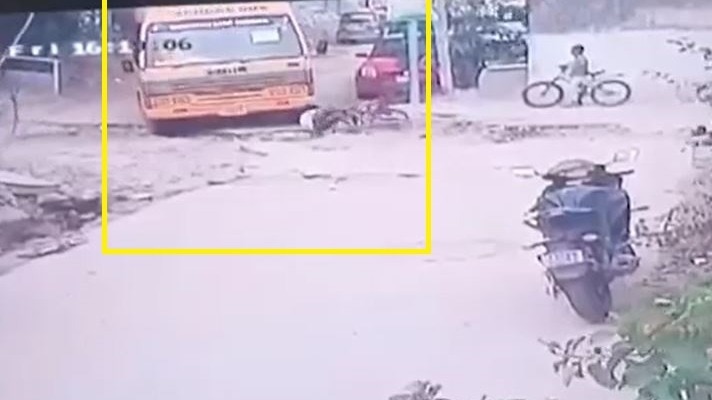 स्कूल बस ने मासूम को रौंदा, 10 साल के बच्चे की हुई दर्दनाक मौत