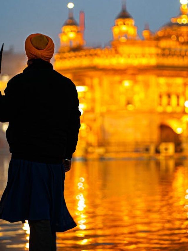 8 Life-Changing Teachings and Quotes of Guru Nanak Dev Ji